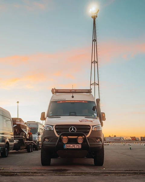 Rollout und Transport nach Spanien: Anreise nach Barcelona (Bild 1 von 2)